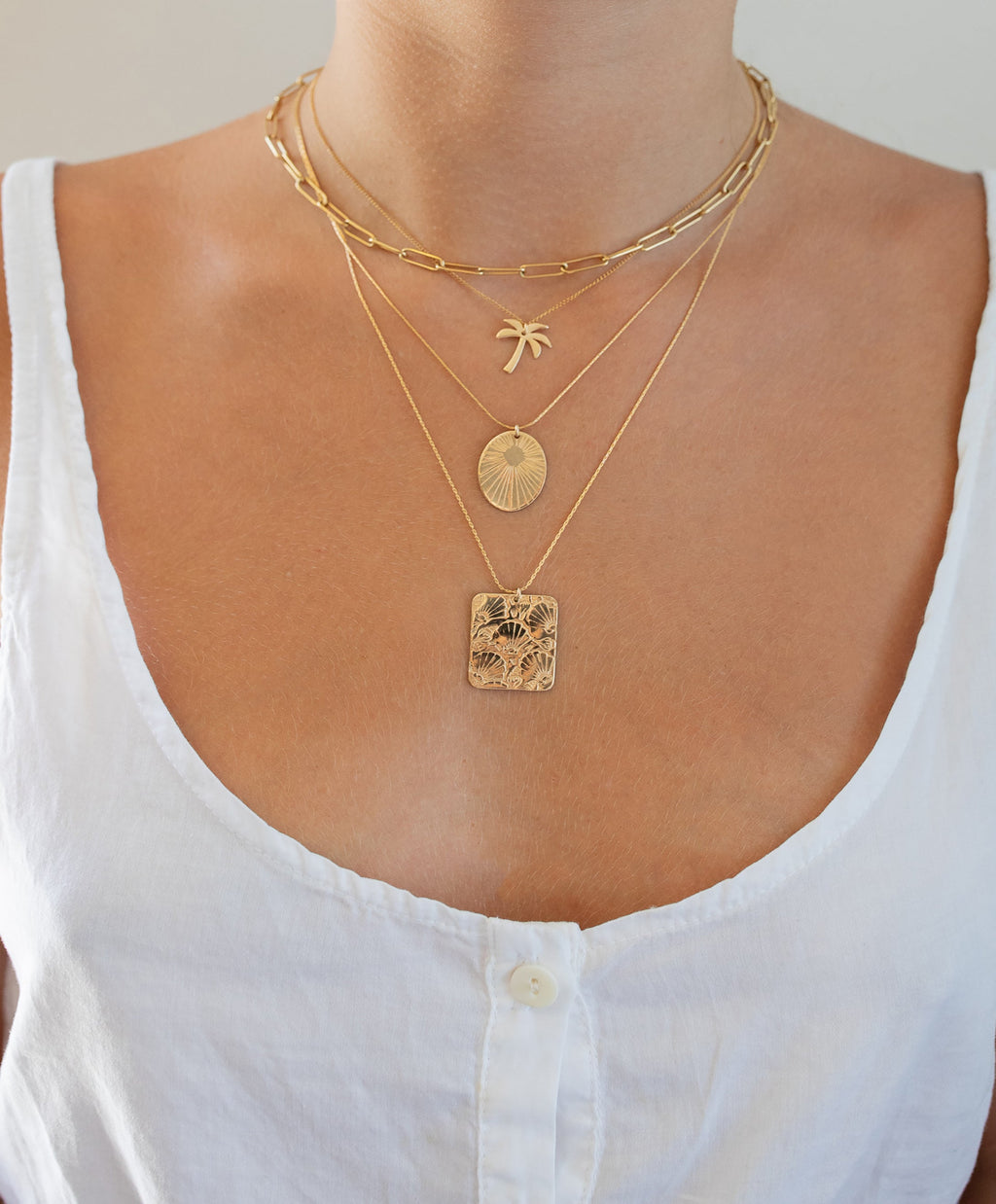 Glow Oval Necklace